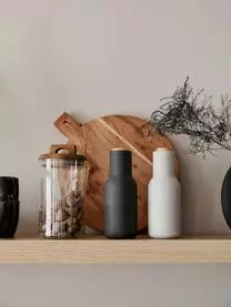 Menu Designer Salz- & Pfeffermühle Bottle Grinder Mit Buchenholzdeckel, 2er-Set 4 Menu Designer Salz- & Pfeffermühle Bottle Grinder Mit Buchenholzdeckel, 2er-Set – Bild 2