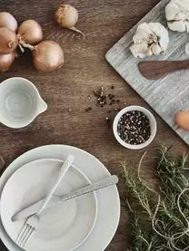 Broste Copenhagen Silbernes Besteck-Set Hune Mit Gehämmerten Griffen, 4 Personen (16-tlg.) 4 Broste Copenhagen Silbernes Besteck-Set Hune Mit Gehämmerten Griffen, 4 Personen (16-tlg.) – Bild 2